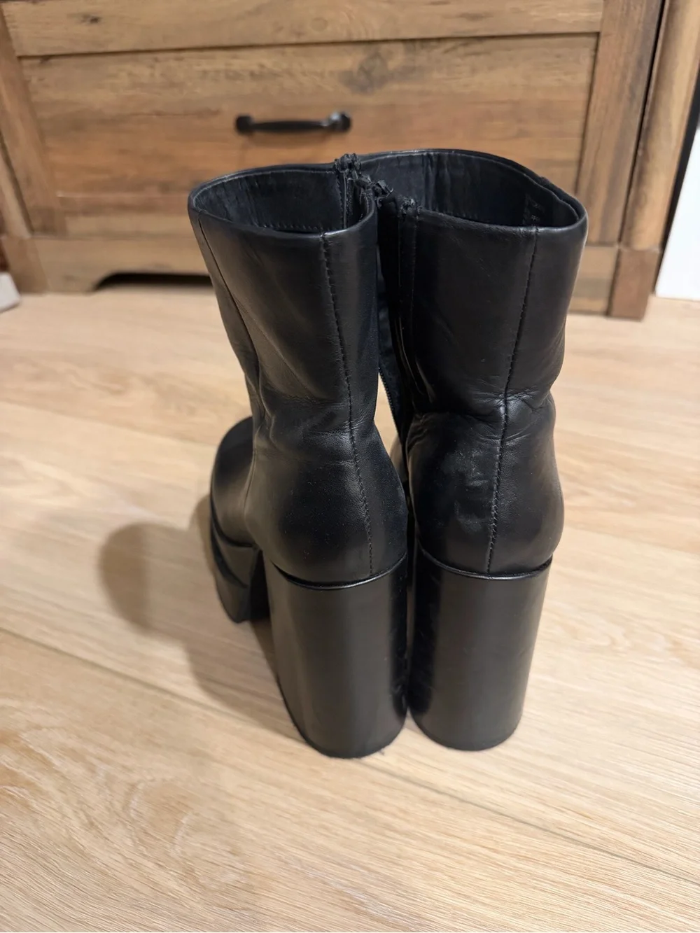 Steve Madden Black Leather Platform Ankle Boots